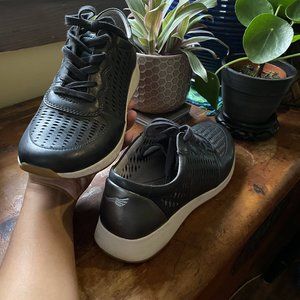 Dansko Charlie Size 39